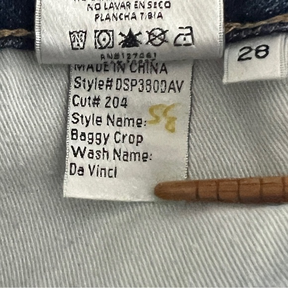 Wildfox Jeans Women's 28 Baggy Crop Da Vinci Medium Wash Distressed - Picture 8 of 12